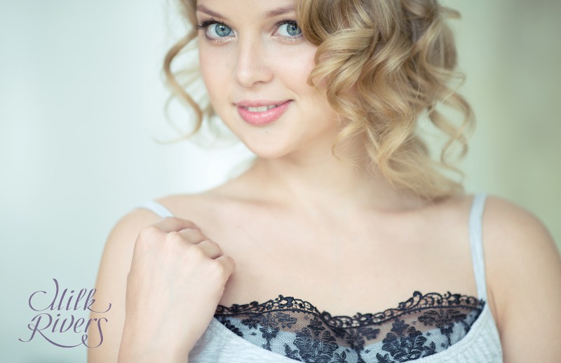 Маечка с кружевом для беременных и кормящих Milk Rivers серый меланж