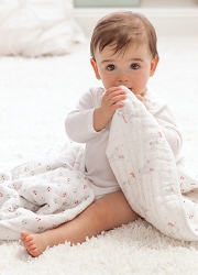 Одеяла и слюнявчики