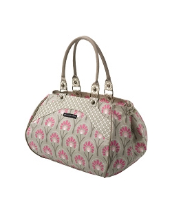 Petunia Wistful Weekender: Alluring Azalea