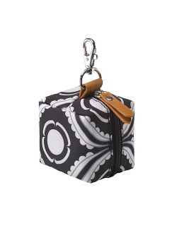 Сумочка для пустышек Petunia Pacifier Porter: Evening in Islington