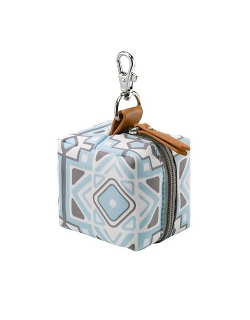 Сумочка для пустышек Petunia Pacifier Porter: Sleepy Seychelles